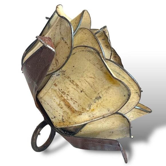 Rustic Painted Forged Metal Decorative Rose Bloom Trio in White Red Yellow - Picture 13 of 16